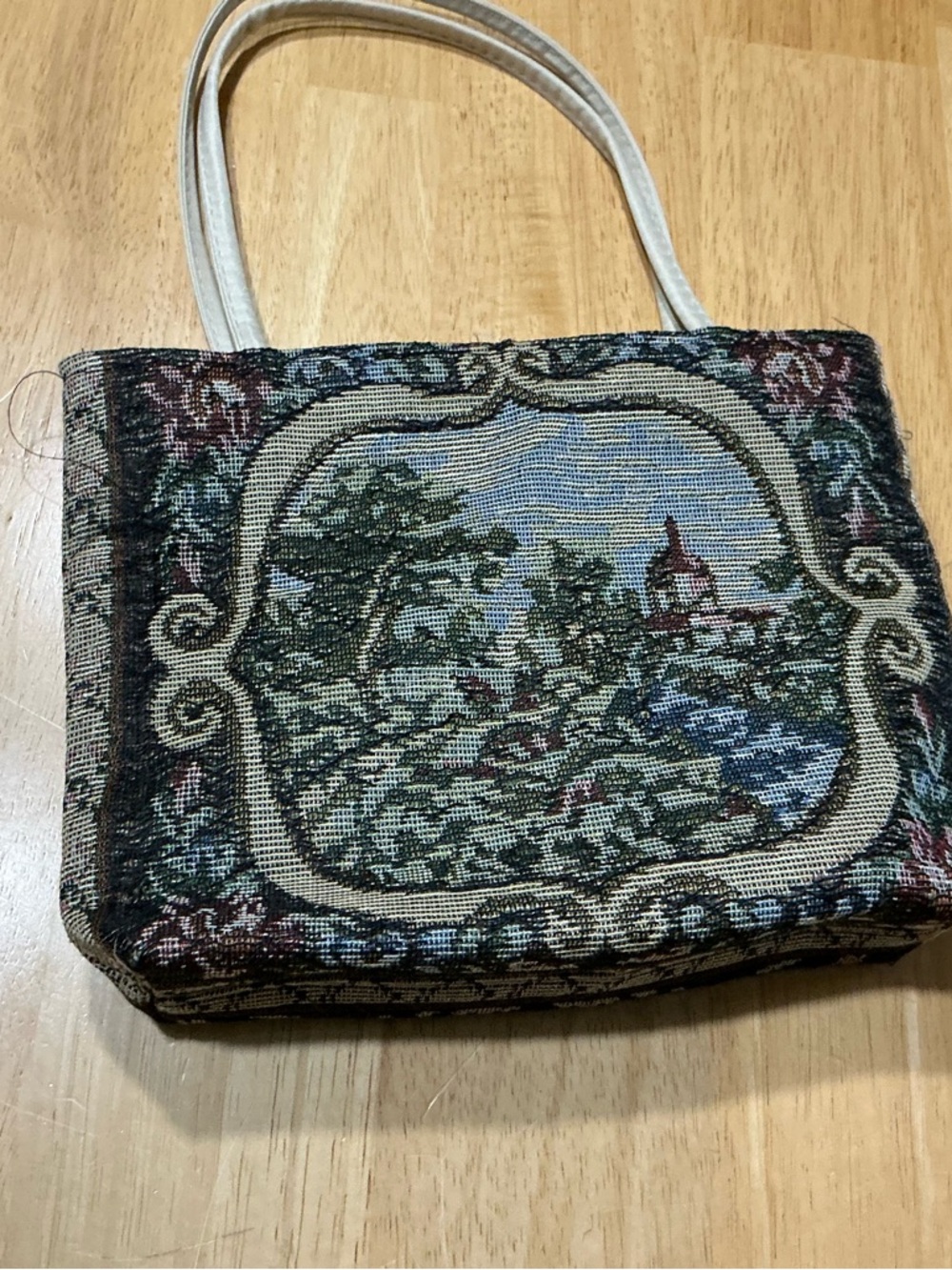 Tapestry-Style Scenic Tote Bag in Multicolor - Picture 2 of 4